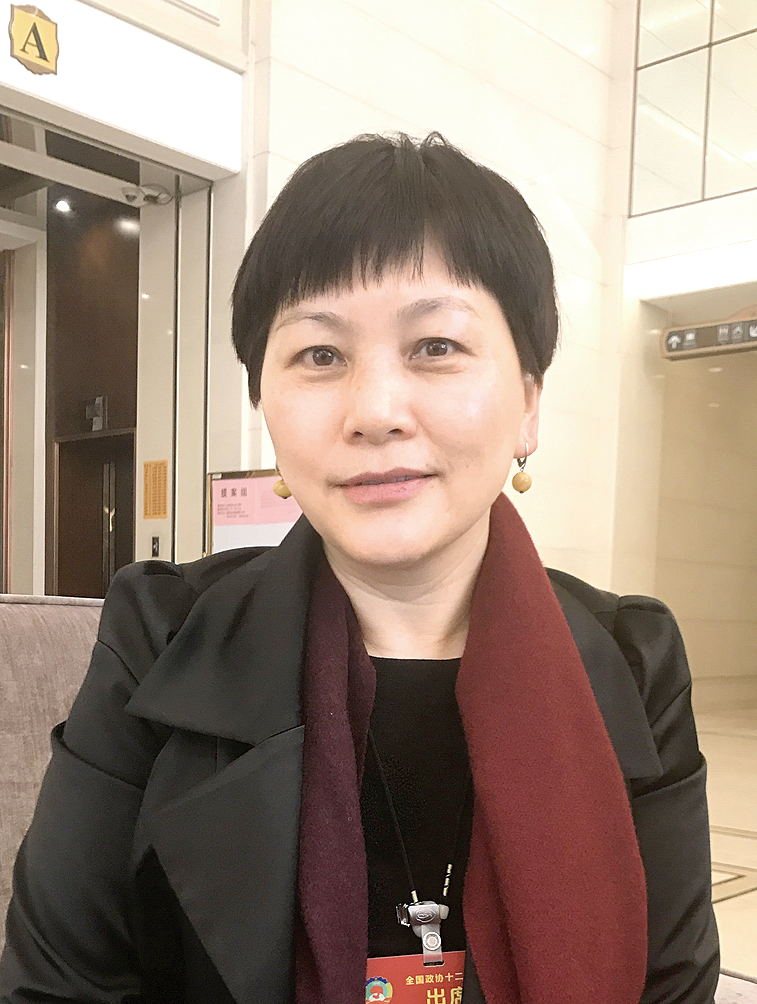 笨狼,笨狼文化新闻-【两会消息】汤素兰委员热点建言背后的思与行 ：“为儿童成长做些实在事”